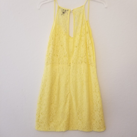 Forever 21 Yellow lace dress - Picture 2 of 3
